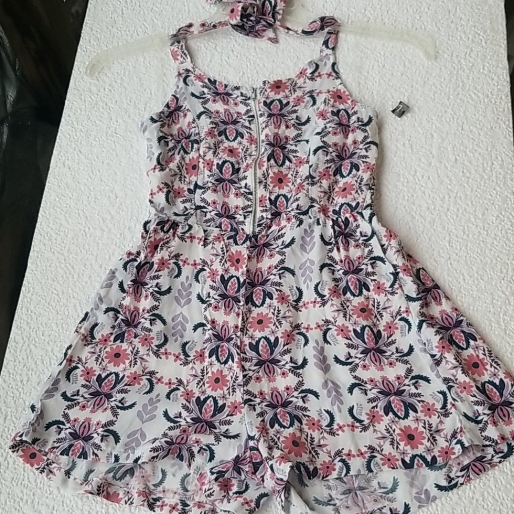 Romper - Picture 3 of 7